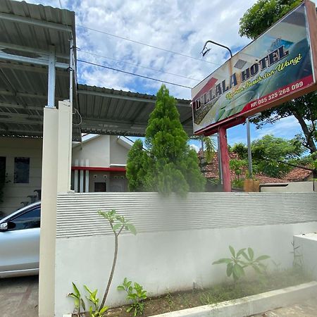 Reddoorz Near Pantai Idola Banyutowo Hotel D'Llala Pati Exteriör bild